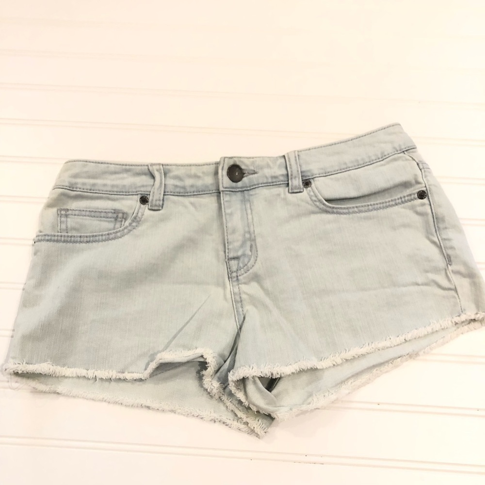 VICTORIAS SECRET VS Boyfriend Jean Shorts